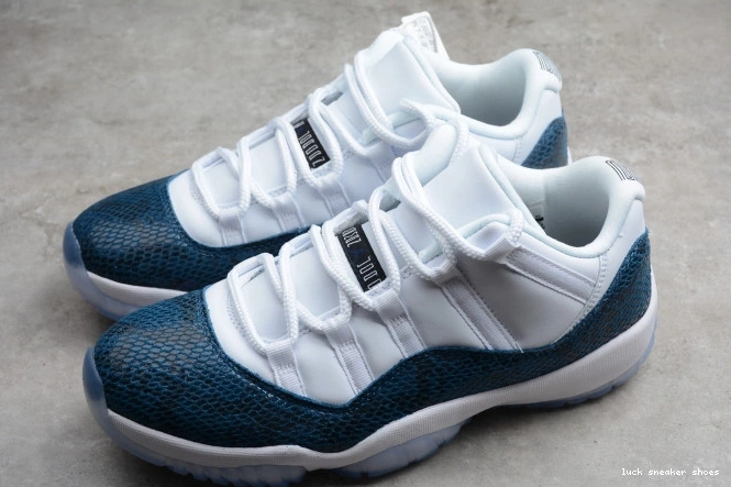 Rep LUCY Low Jordan Air Blue 11 CD6846-102 Snakeskin Navy 0708